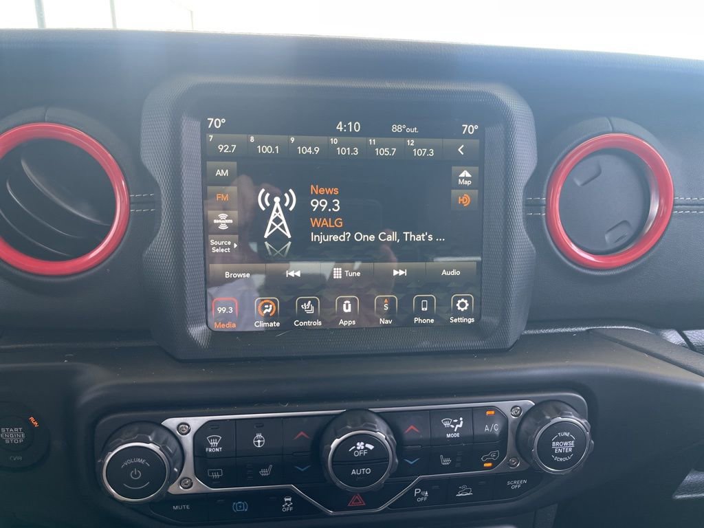 Used 2022 Jeep Wrangler Unlimited Sahara w/ Cold Weather Group image 20