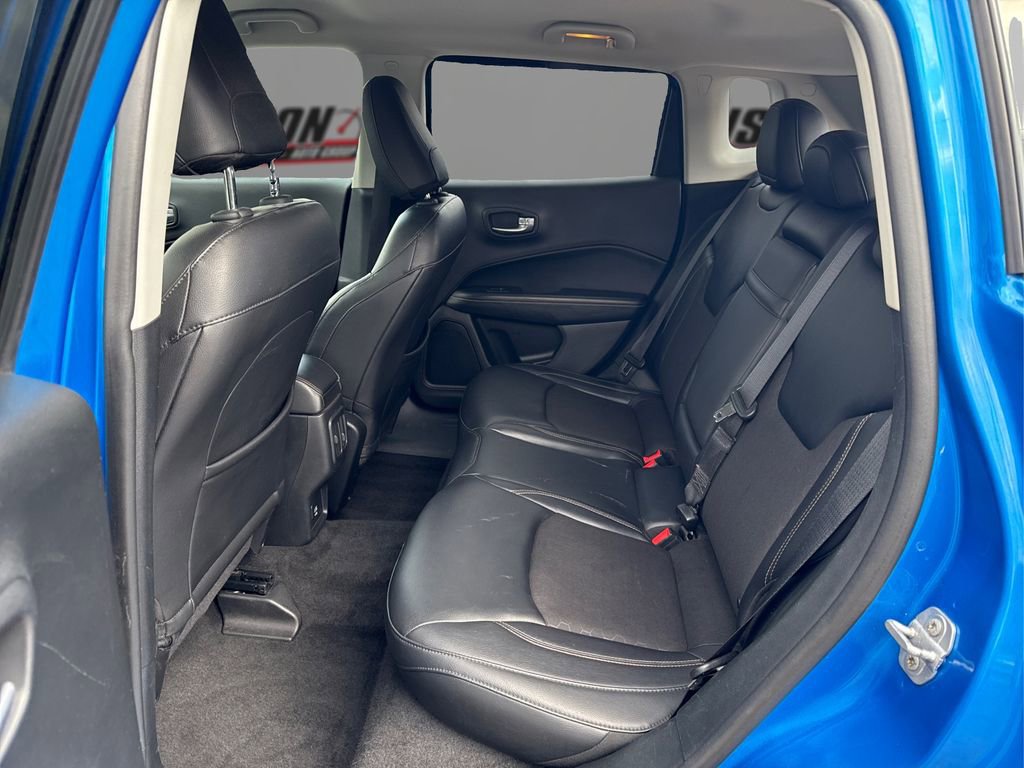 Used 2018 Jeep Compass Latitude w/ Cold Weather Group image 10