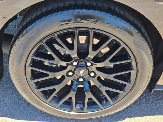 Used 2022 Ford Mustang GT Premium w/ Ford Safe & Smart Package RWD image 10