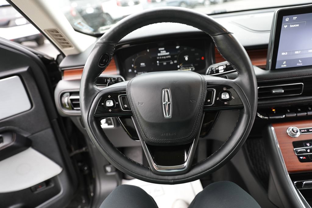 Used 2023 Lincoln Aviator Reserve w/ Equipment Group 201A image 40