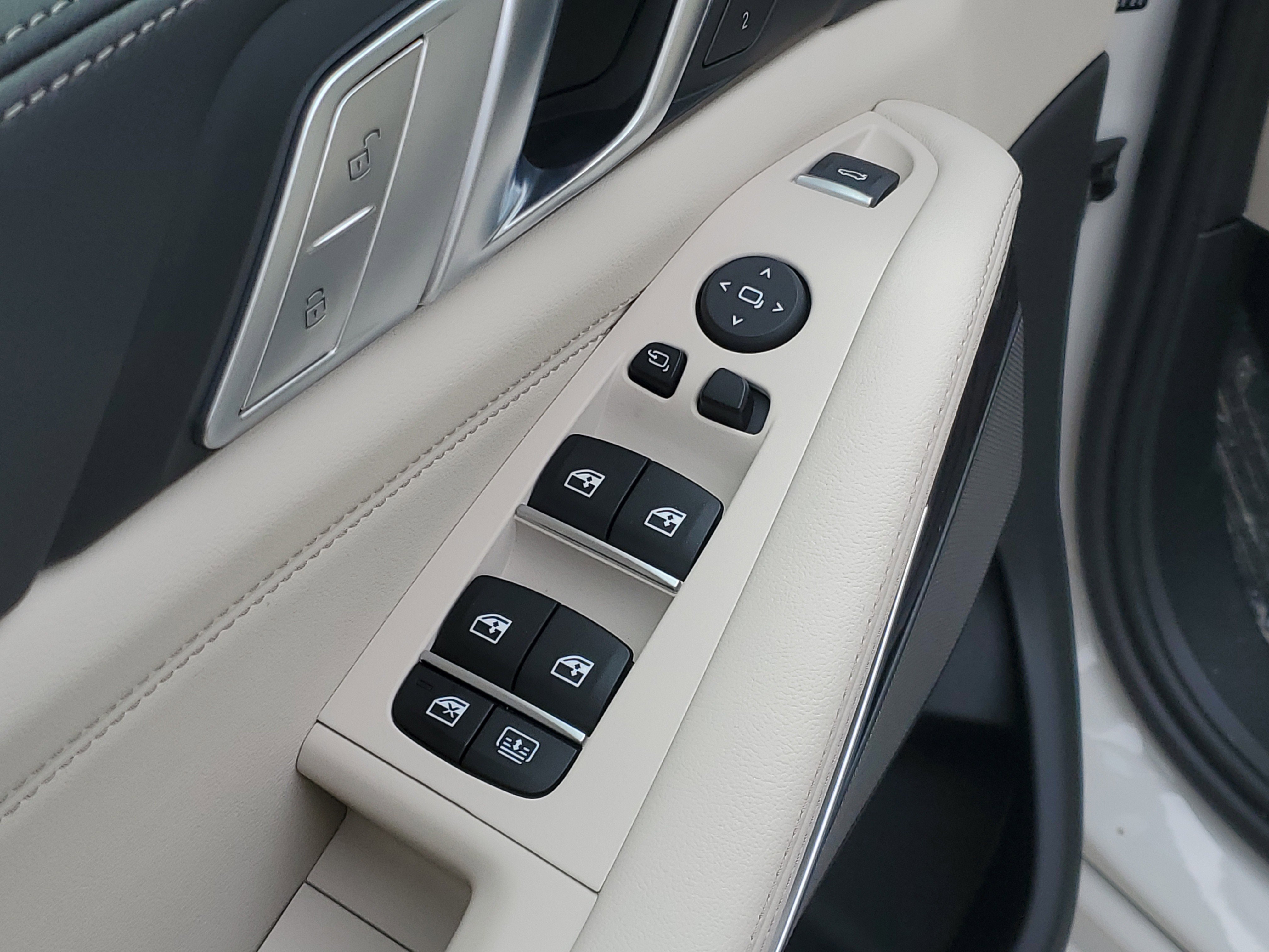 New 2026 BMW X7 xDrive40i w/ Executive Package image 6