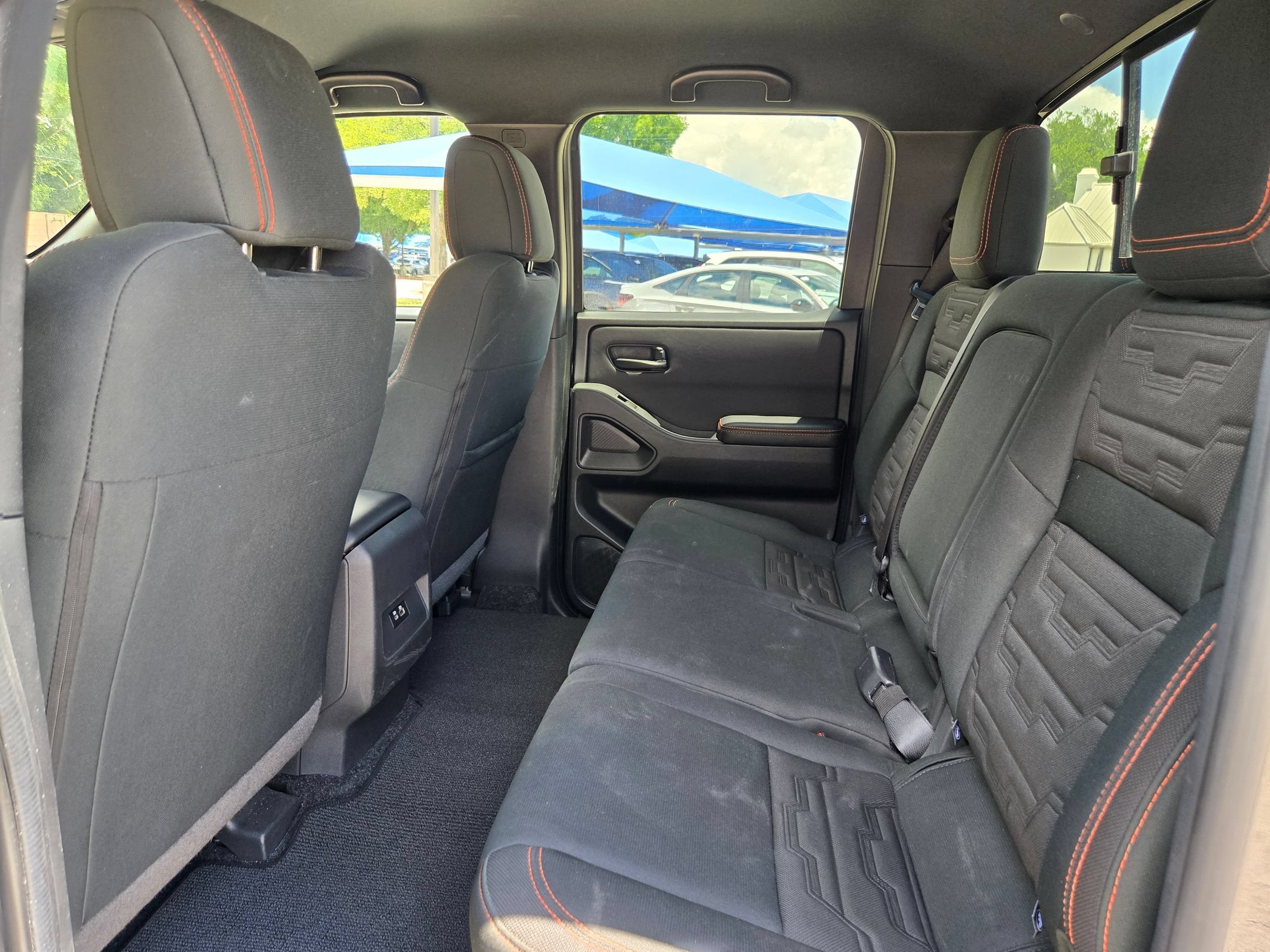 Used 2026 Nissan Frontier PRO-4X AWD/4WD image 14