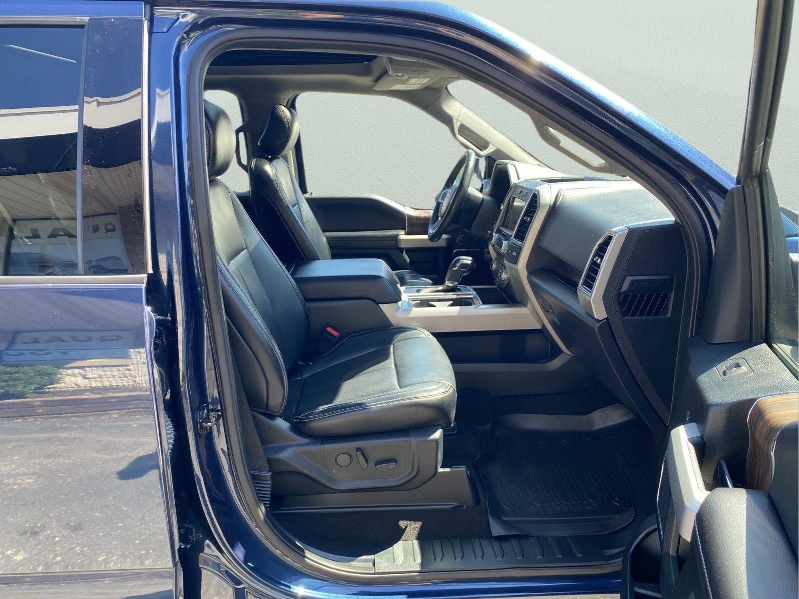 Used 2019 Ford F150 Lariat w/ Equipment Group 502A Luxury AWD/4WD image 32