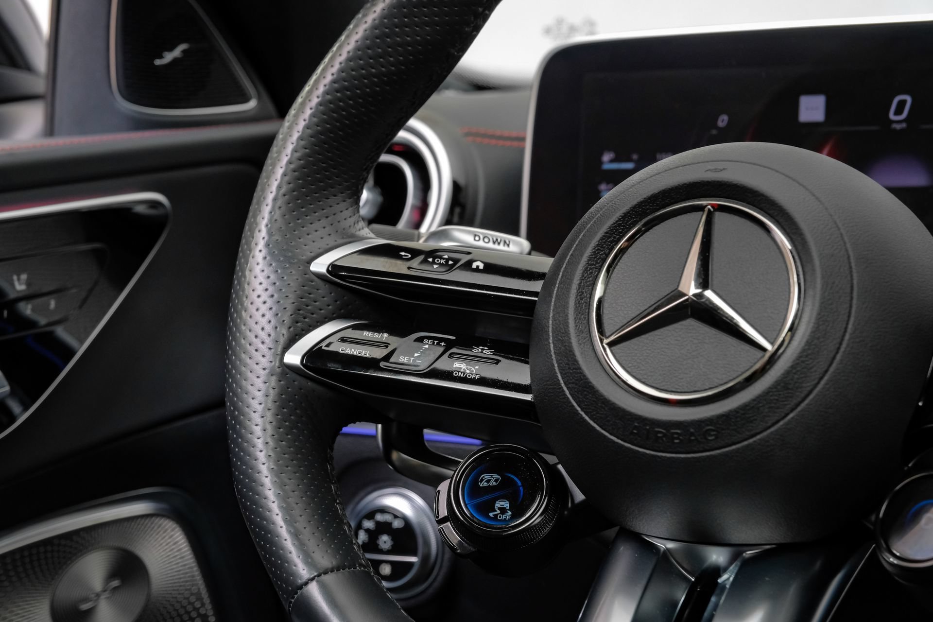 Used 2024 Mercedes-Benz C 43 AMG 4MATIC Sedan image 21