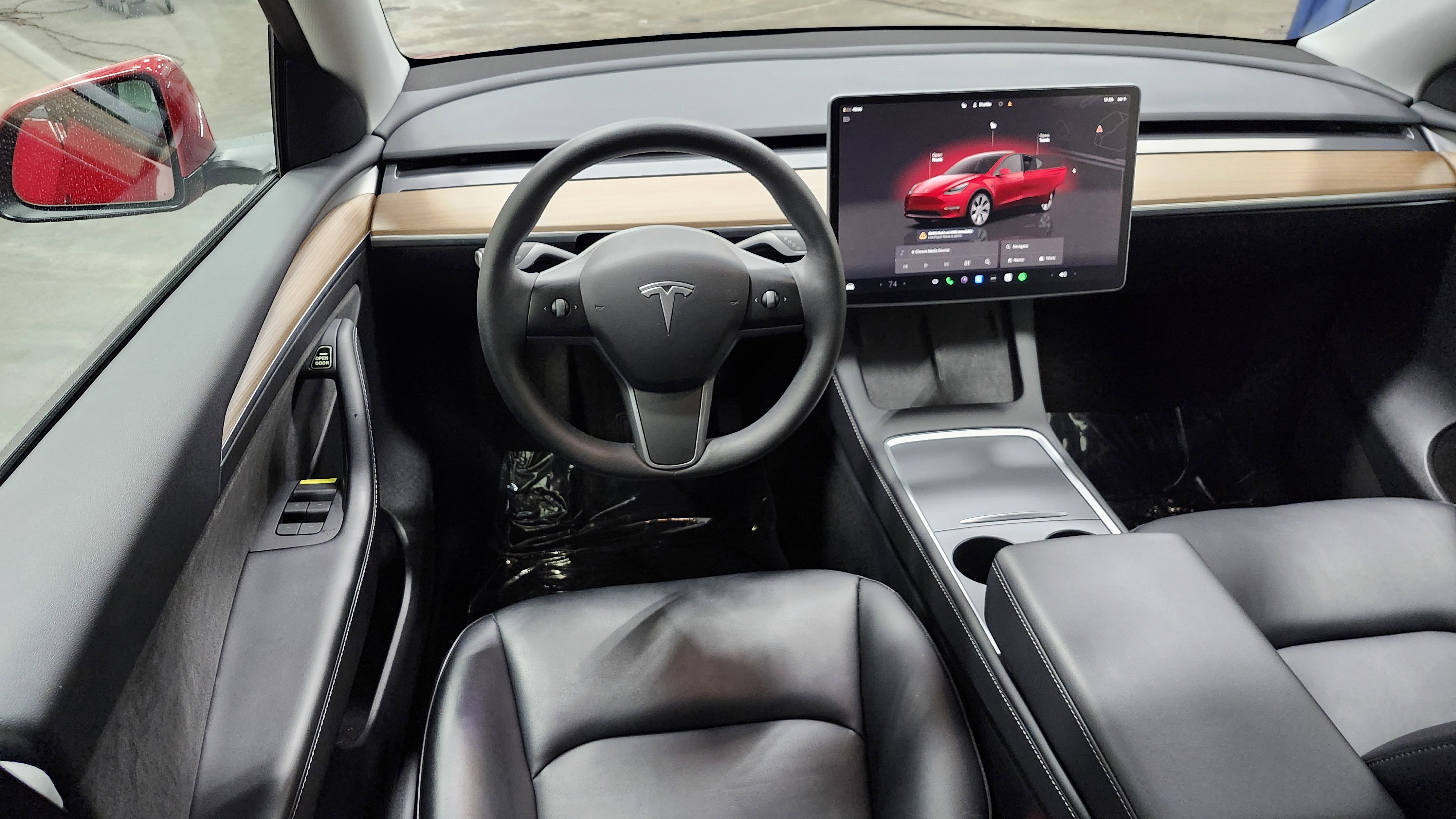 Used 2023 Tesla Model Y Long Range image 27