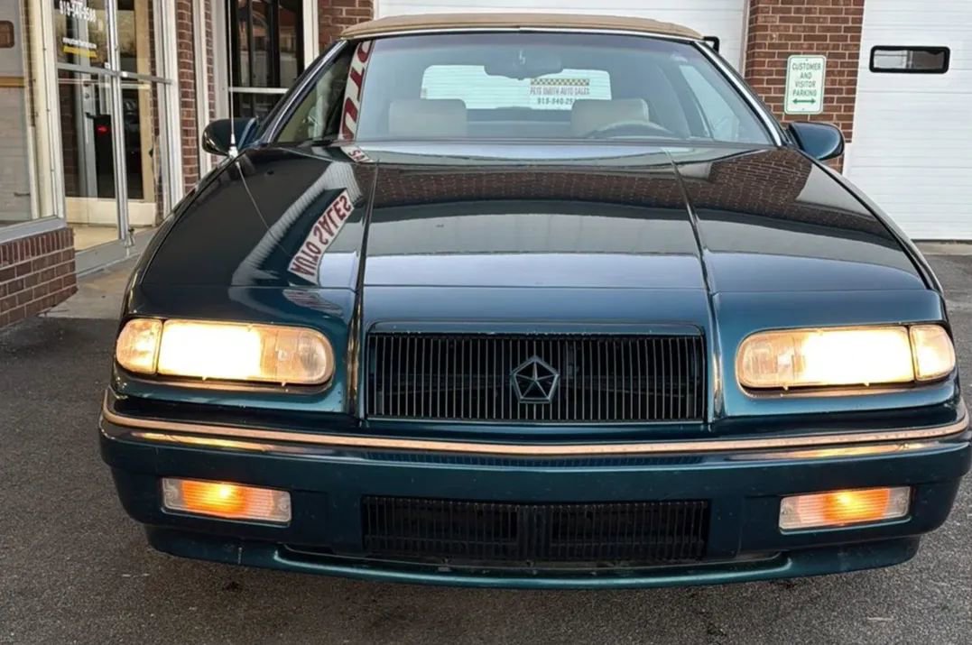 Used 1995 Chrysler LeBaron GTC FWD image 5