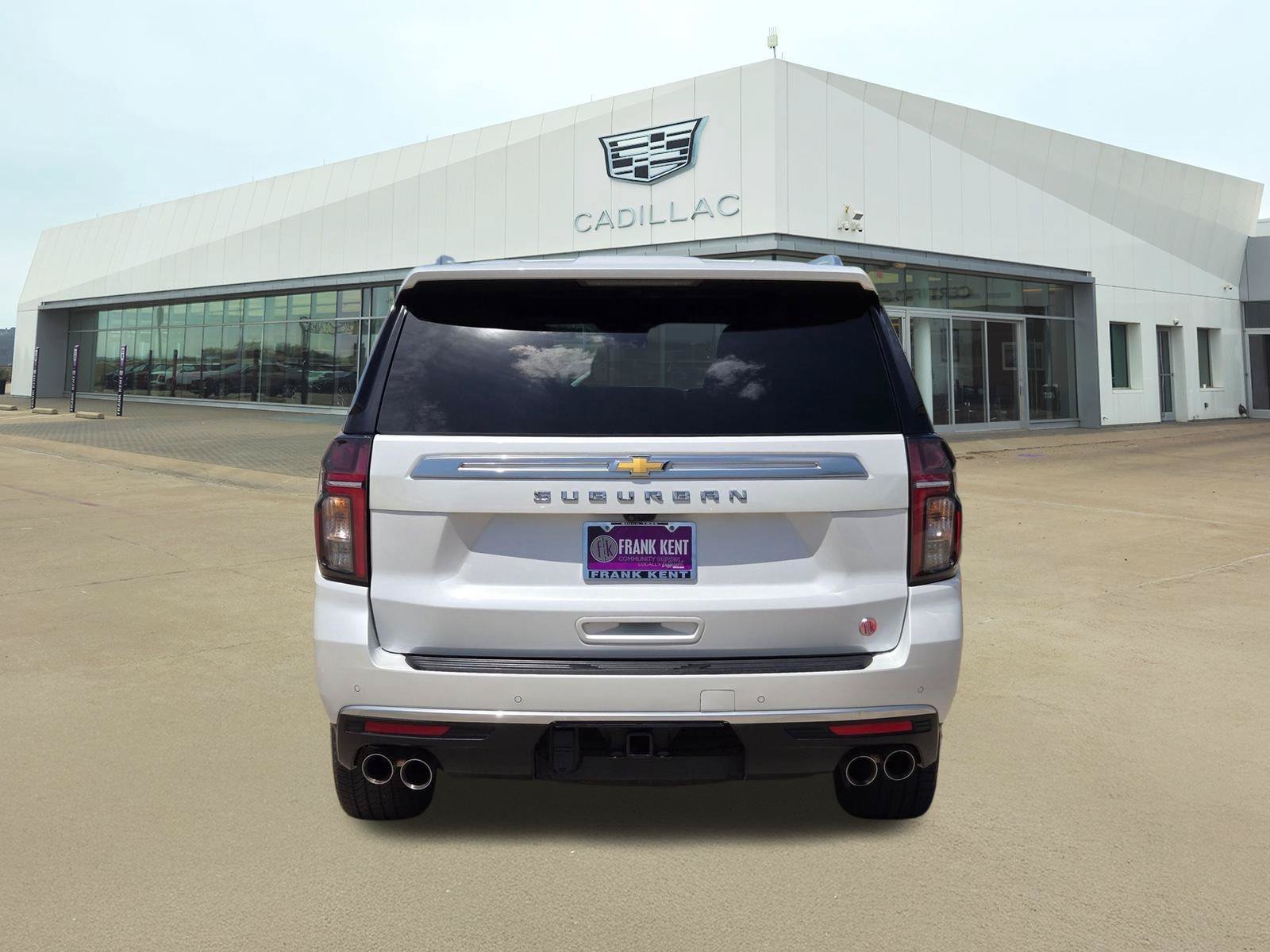 Used 2024 Chevrolet Suburban High Country w/ Max Trailering Package AWD/4WD image 5