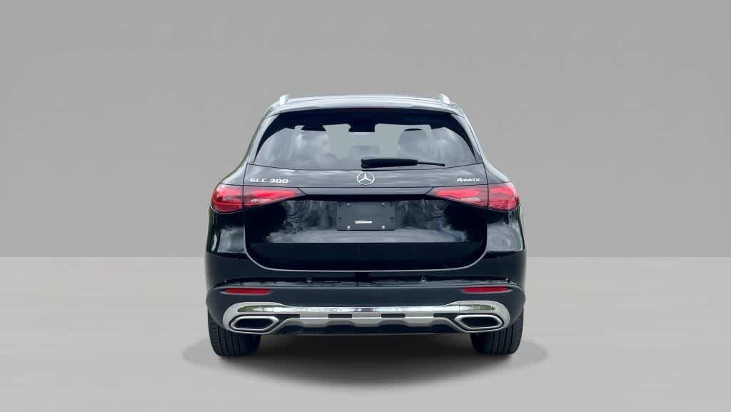 Used 2023 Mercedes-Benz GLC 300 4MATIC image 4