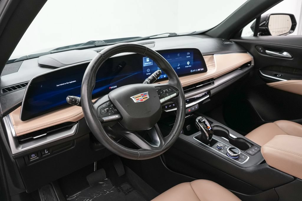 Used 2024 Cadillac XT4 Premium Luxury w/ Active Safety Package AWD/4WD image 14