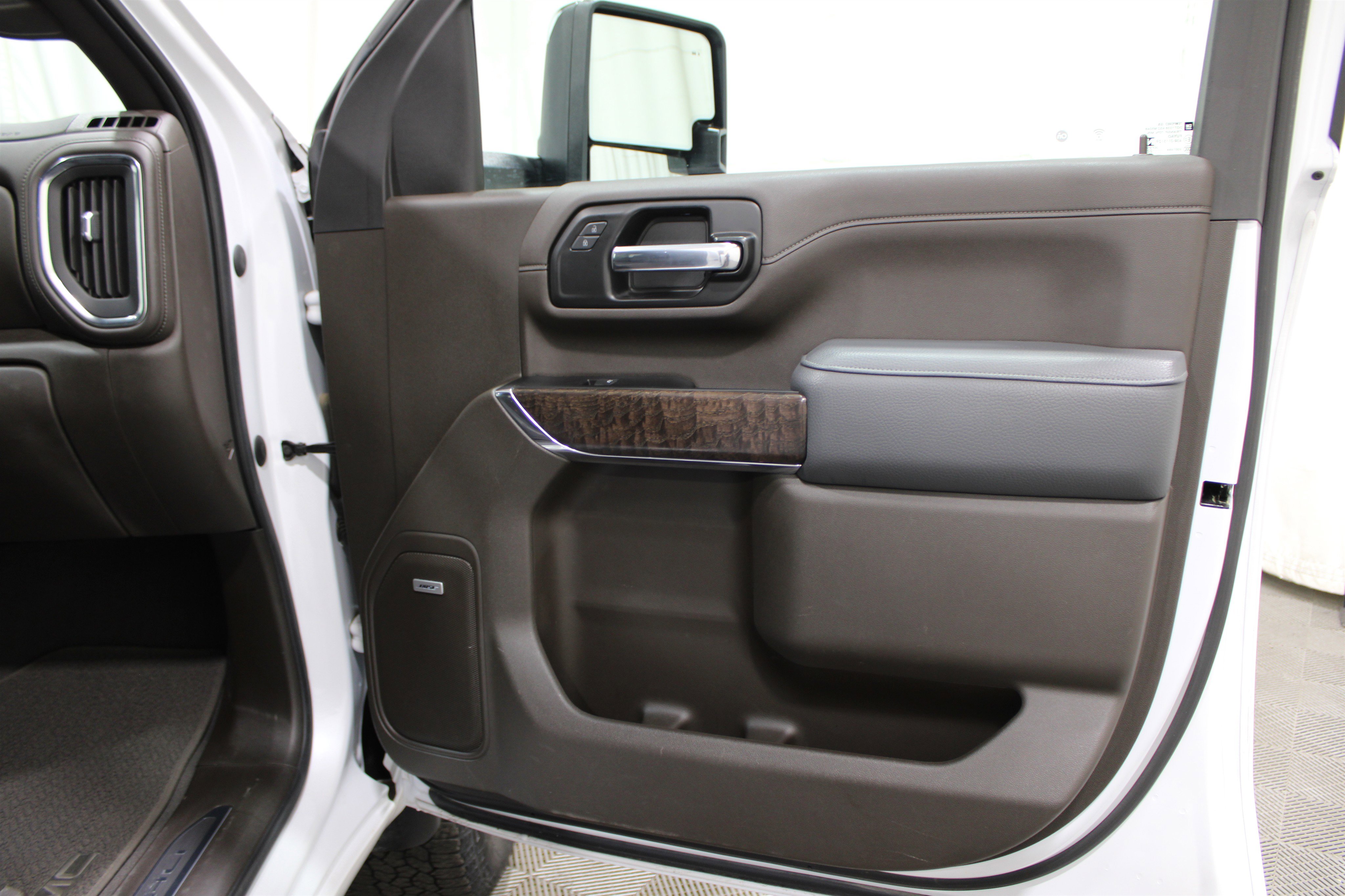 Used 2022 GMC Sierra 2500 Denali image 31