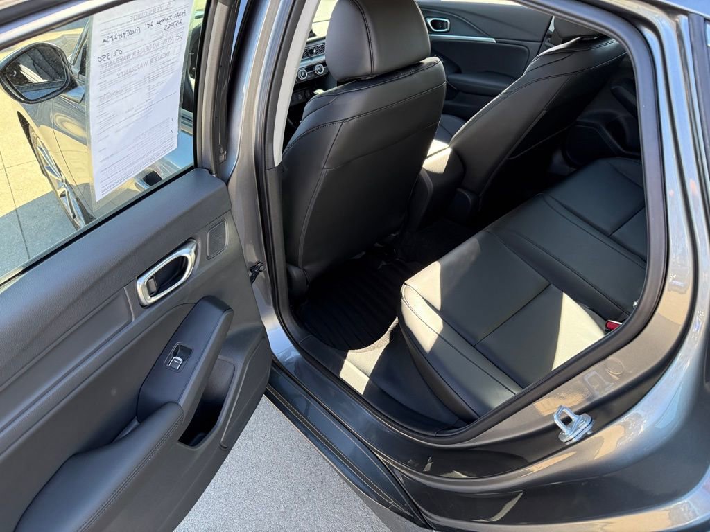 Certified 2025 Acura Integra Base image 16