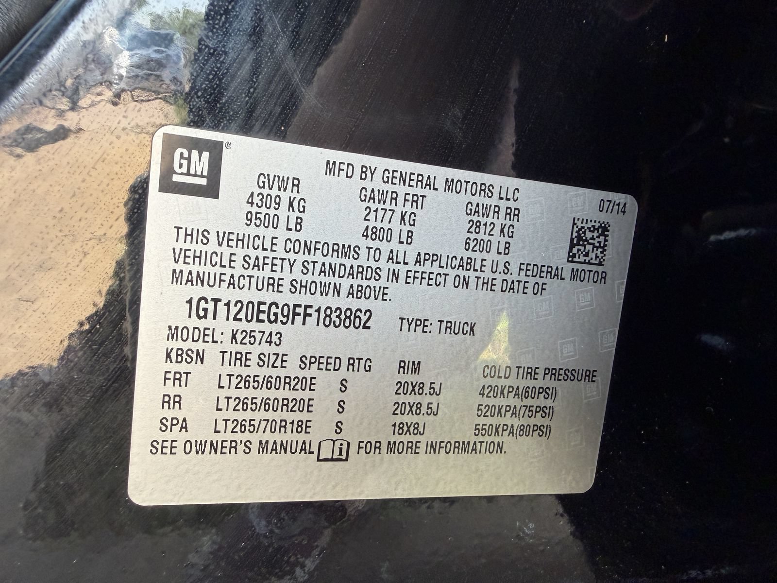 Used 2015 GMC Sierra 2500 Denali w/ Driver Alert Package AWD/4WD image 28
