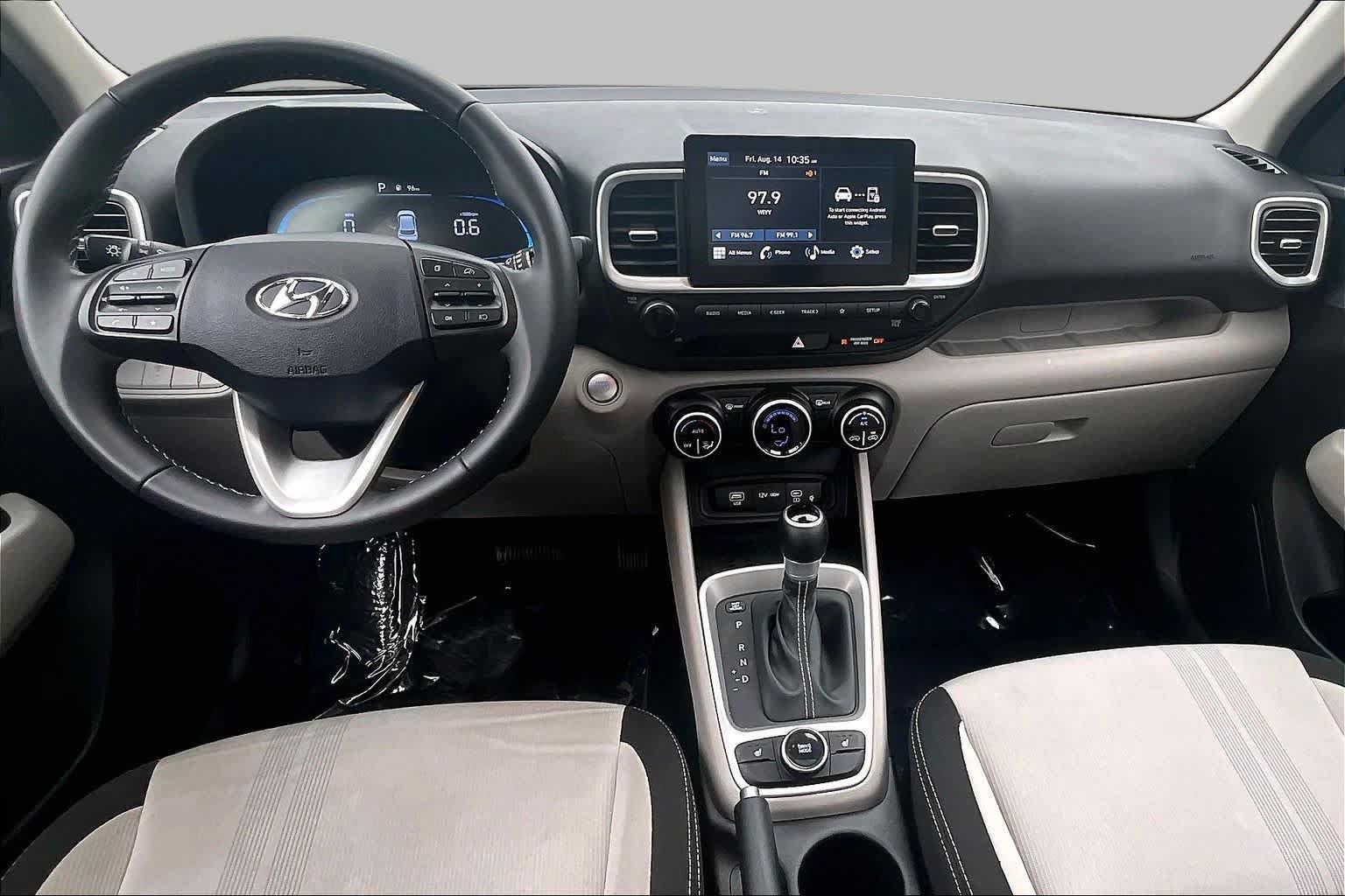 Used 2026 Hyundai Venue SEL FWD image 16