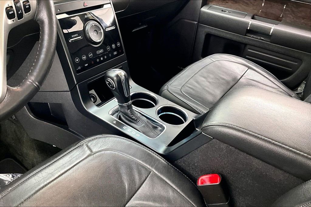 Used 2018 Ford Flex Limited w/ Equipment Group 301A FWD image 15