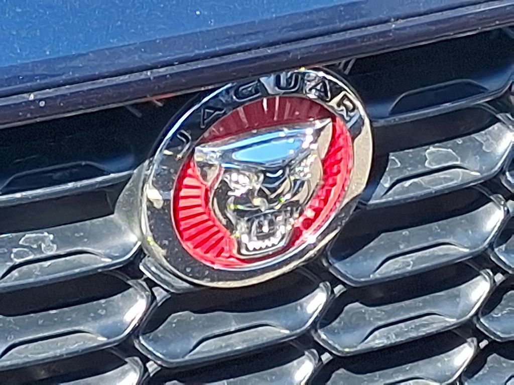 Used 2021 Jaguar F-TYPE Convertible image 9