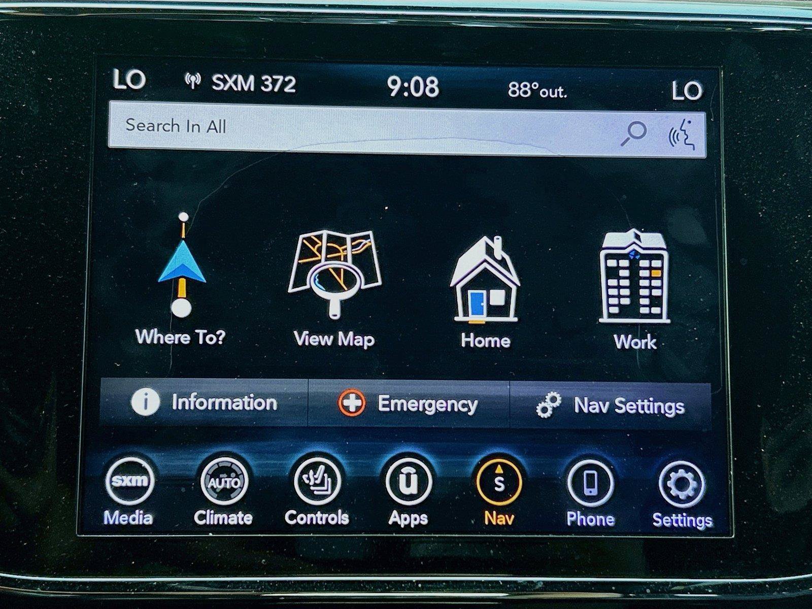Used 2020 Jeep Grand Cherokee Limited w/ Luxury Group II RWD image 32