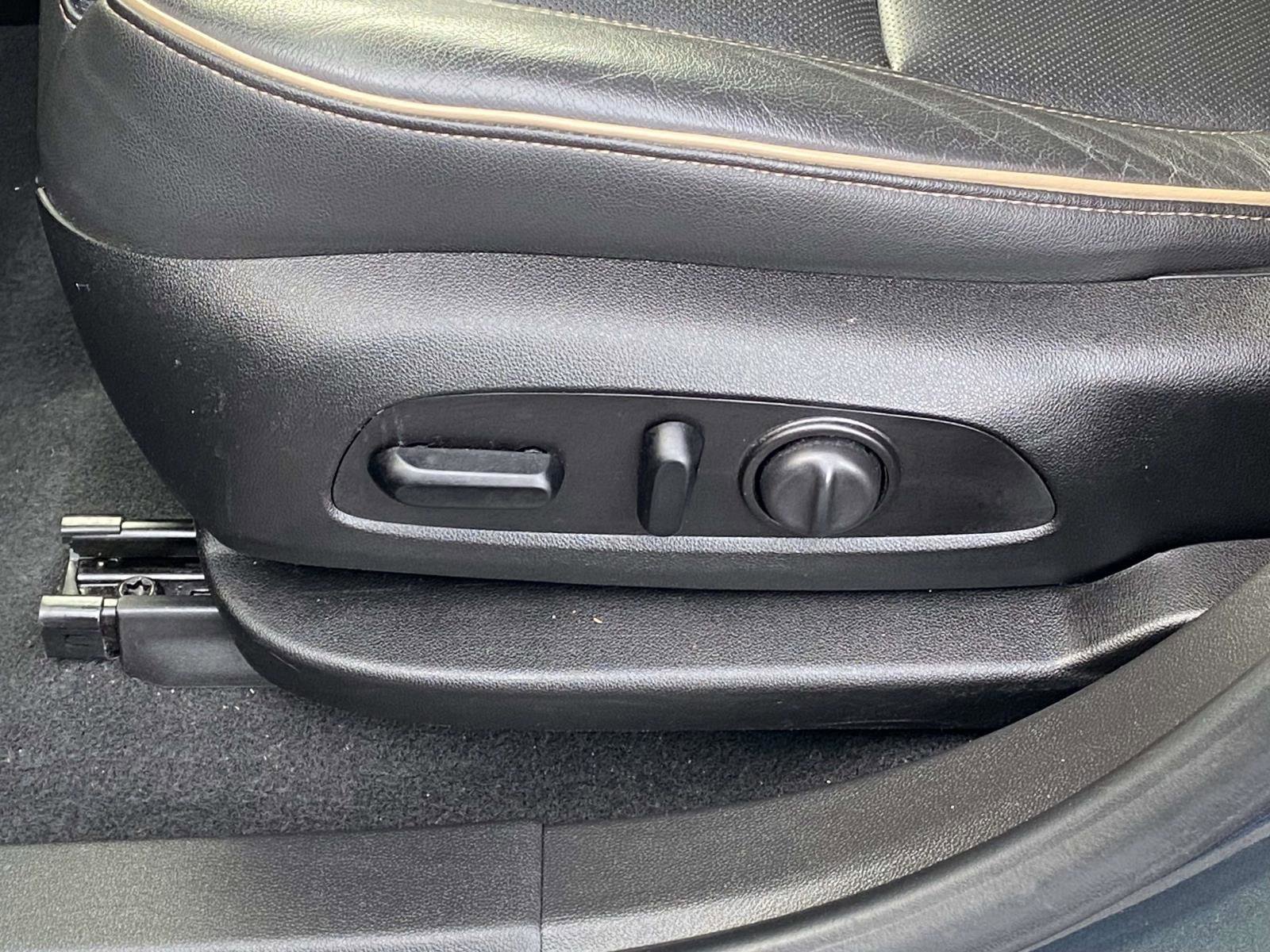 Used 2019 Chevrolet Blazer Premier w/ Driver Confidence II Package image 14