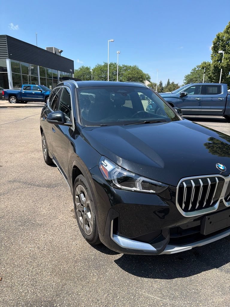 Used 2025 BMW X1 xDrive28i AWD/4WD image 4