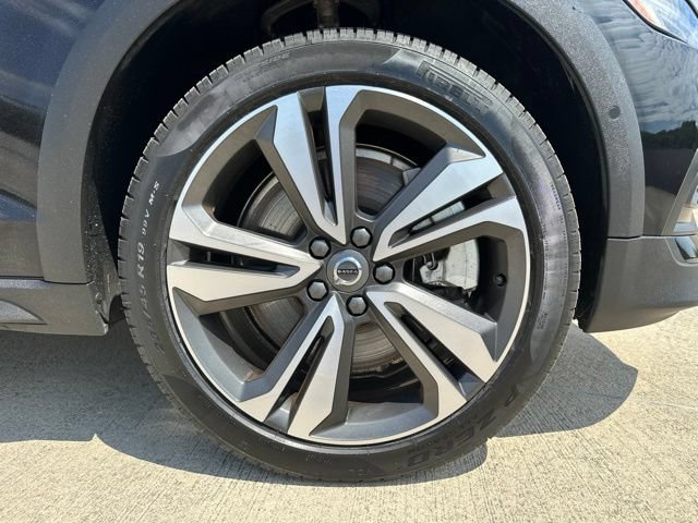 Certified 2025 Volvo V60 B5 Cross Country Plus AWD/4WD image 11