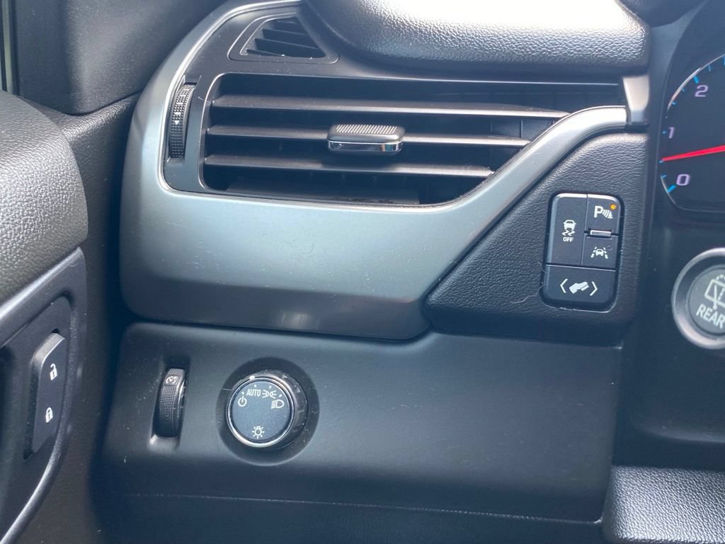 Used 2019 Chevrolet Tahoe LS w/ Enhanced Driver Alert Package RWD image 24