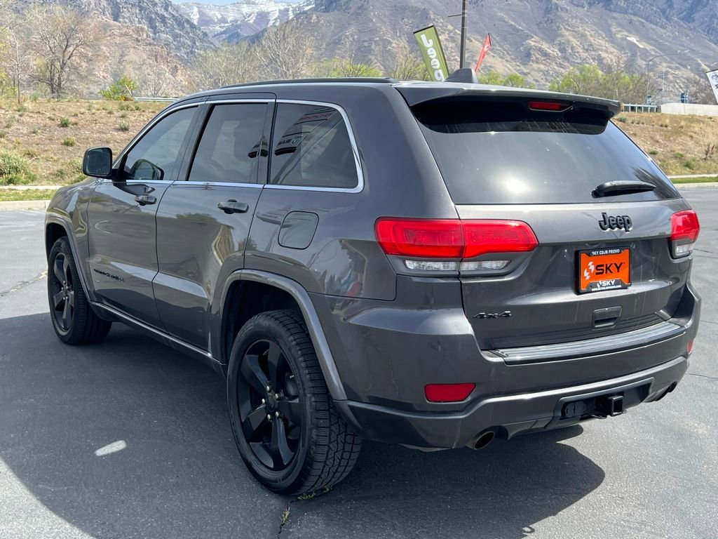 Used 2014 Jeep Grand Cherokee Altitude image 11