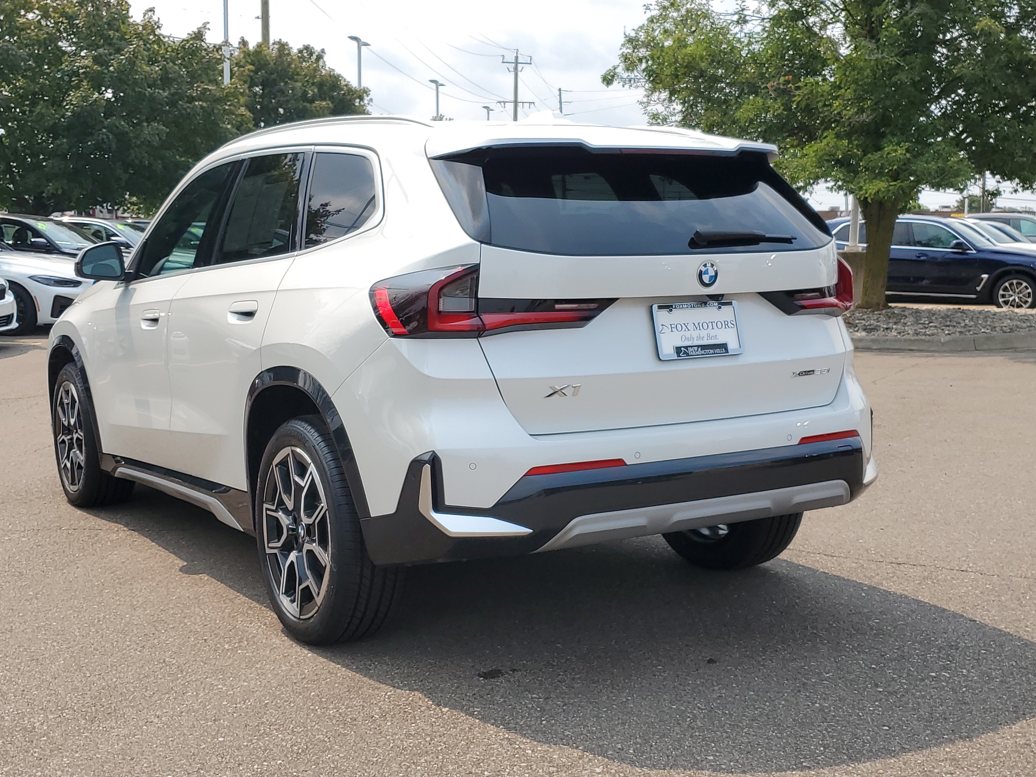 Certified 2023 BMW X1 xDrive28i w/ Premium Package AWD/4WD image 3