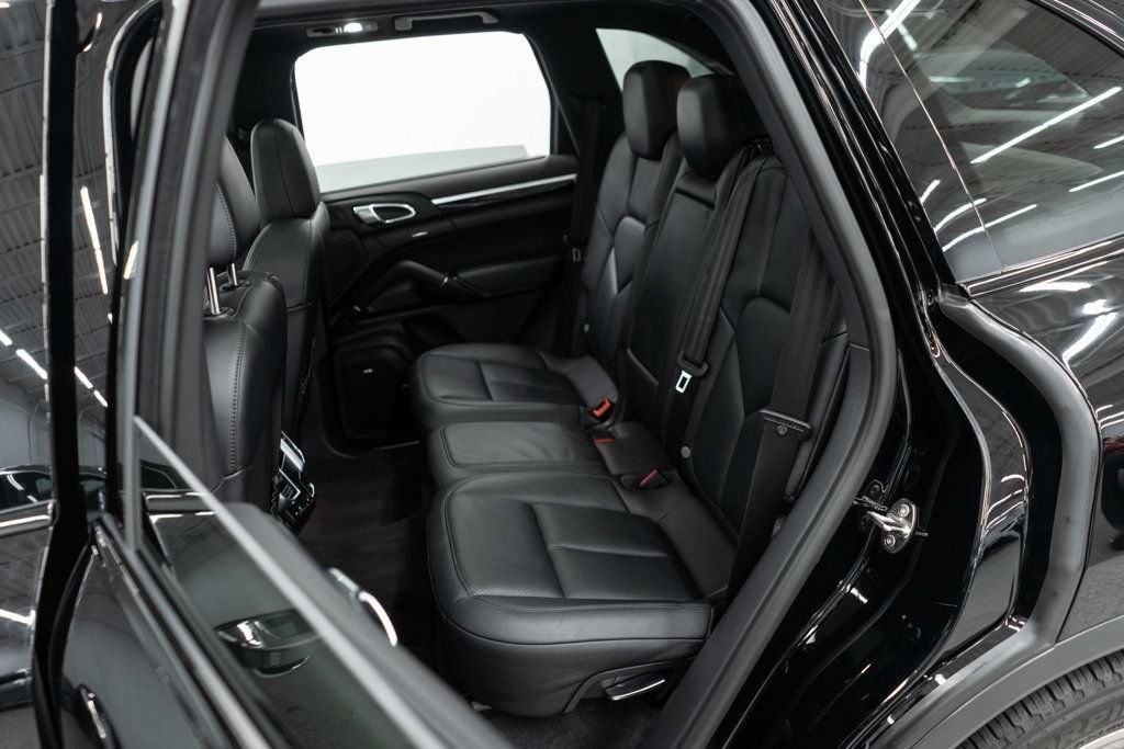 Used 2014 Porsche Cayenne S AWD/4WD image 14