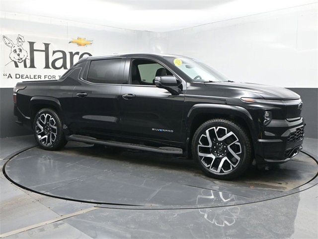 Certified 2024 Chevrolet Silverado EV RST image 6