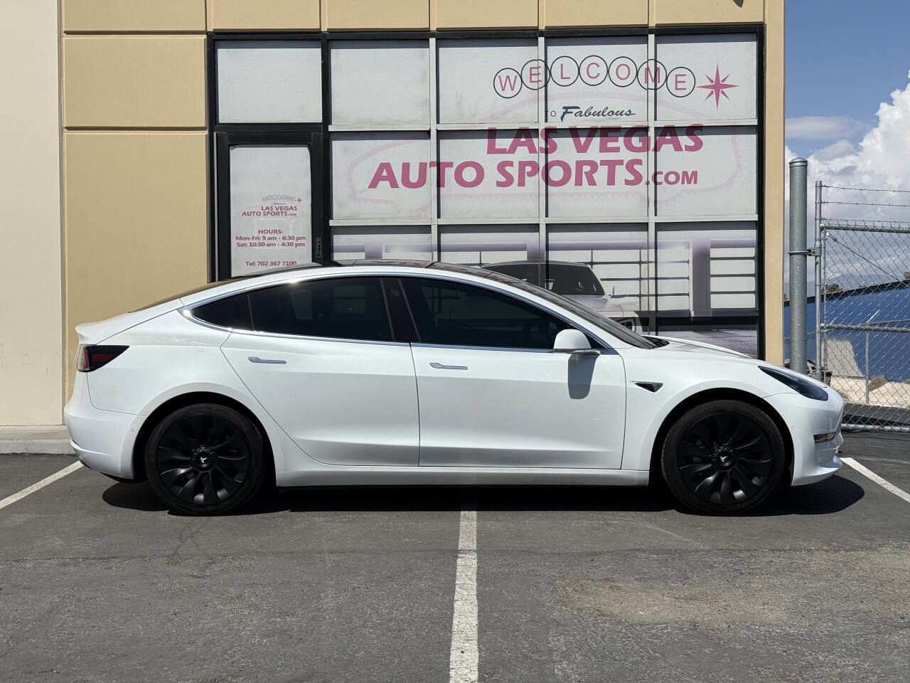 Used 2020 Tesla Model 3 Standard Range Plus image 5