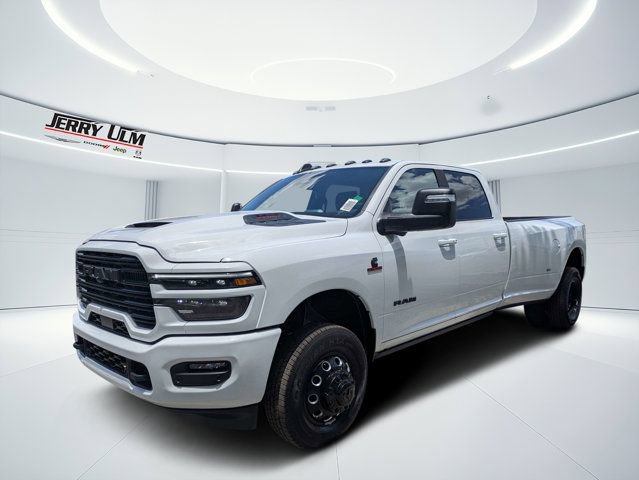 New 2026 RAM 3500 Laramie AWD/4WD image 7