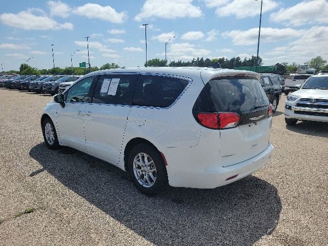 Used 2023 Chrysler Voyager LX FWD image 24