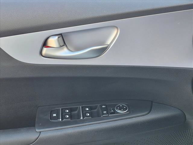 Used 2024 Kia Forte LXS w/ LXS Technology Package FWD image 11