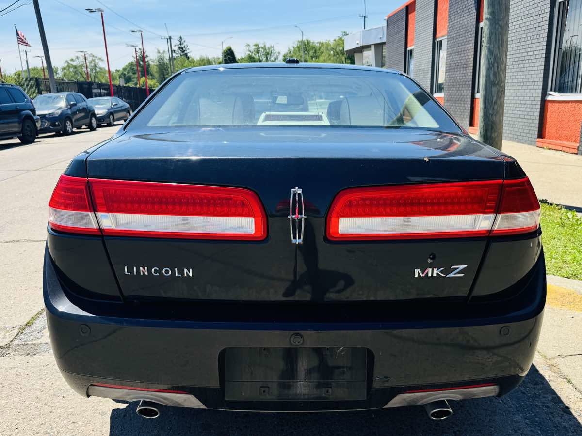 Used 2011 Lincoln MKZ FWD image 6