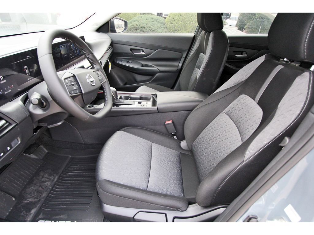 New 2026 Nissan Sentra SV w/ SV Convenience Package FWD image 6