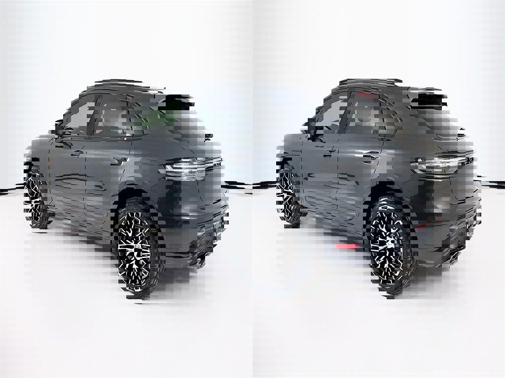 New 2026 Porsche Macan Turbo image 3