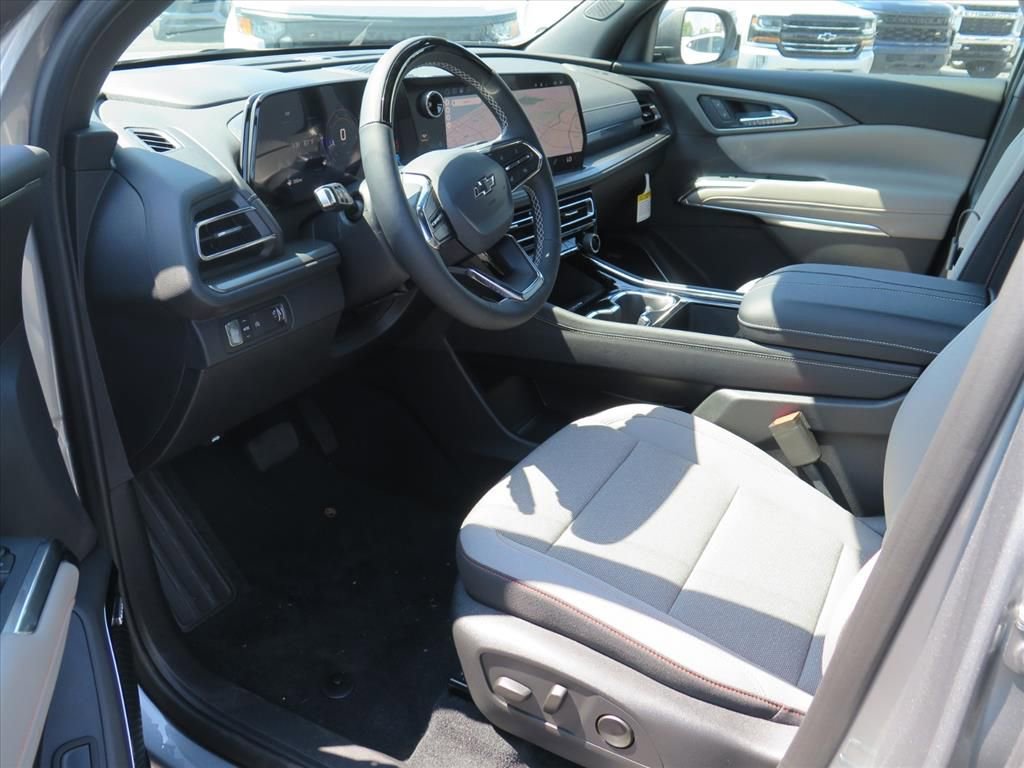 New 2026 Chevrolet Traverse LT w/ Enhanced Driving Package image 11