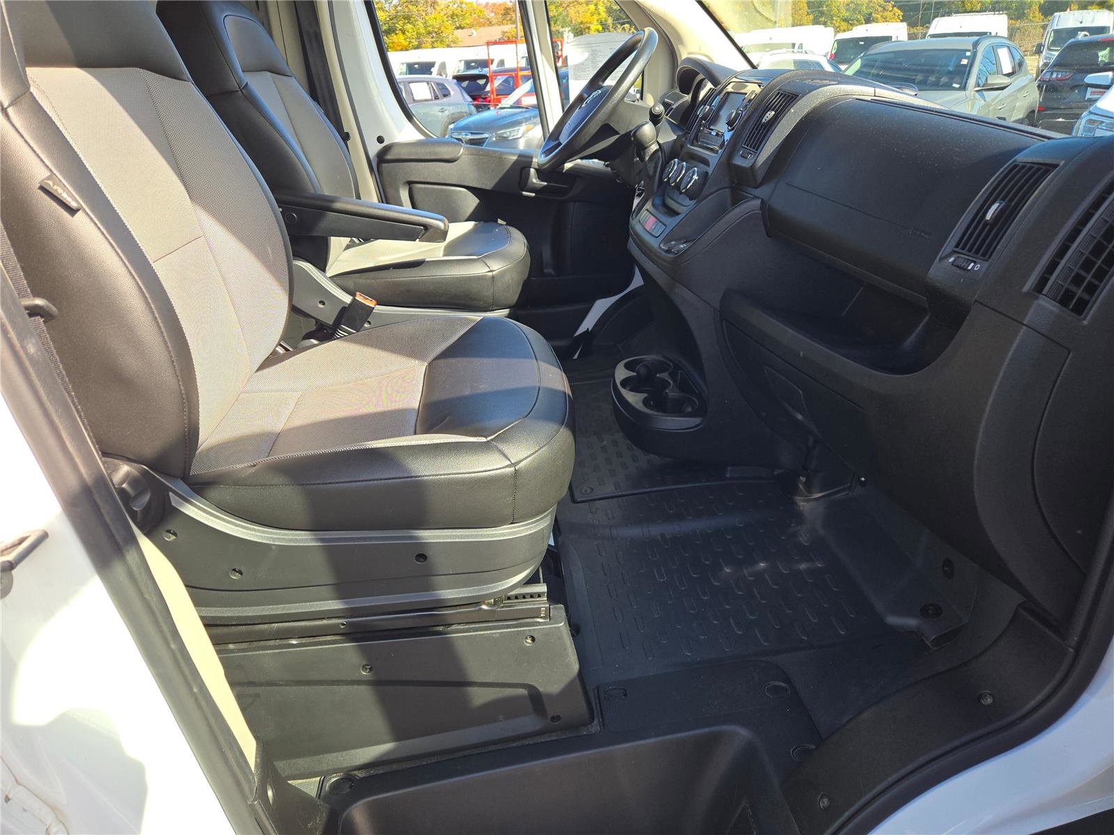 Used 2020 RAM ProMaster 2500 image 7