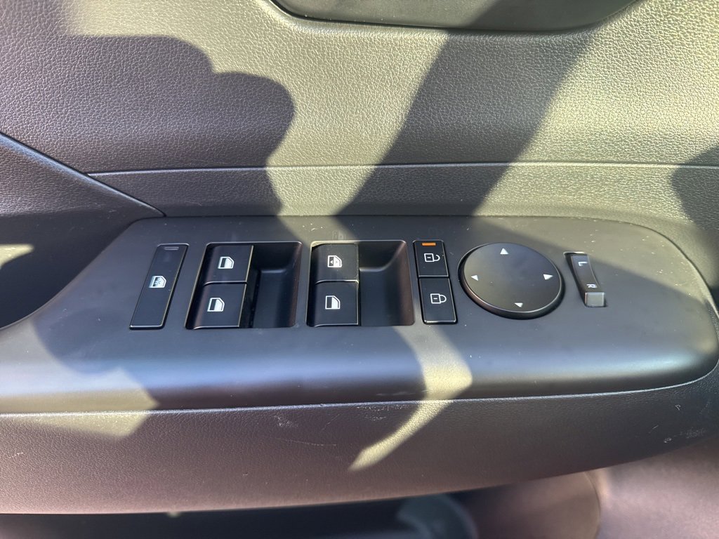 Used 2025 Hyundai Kona SEL image 31