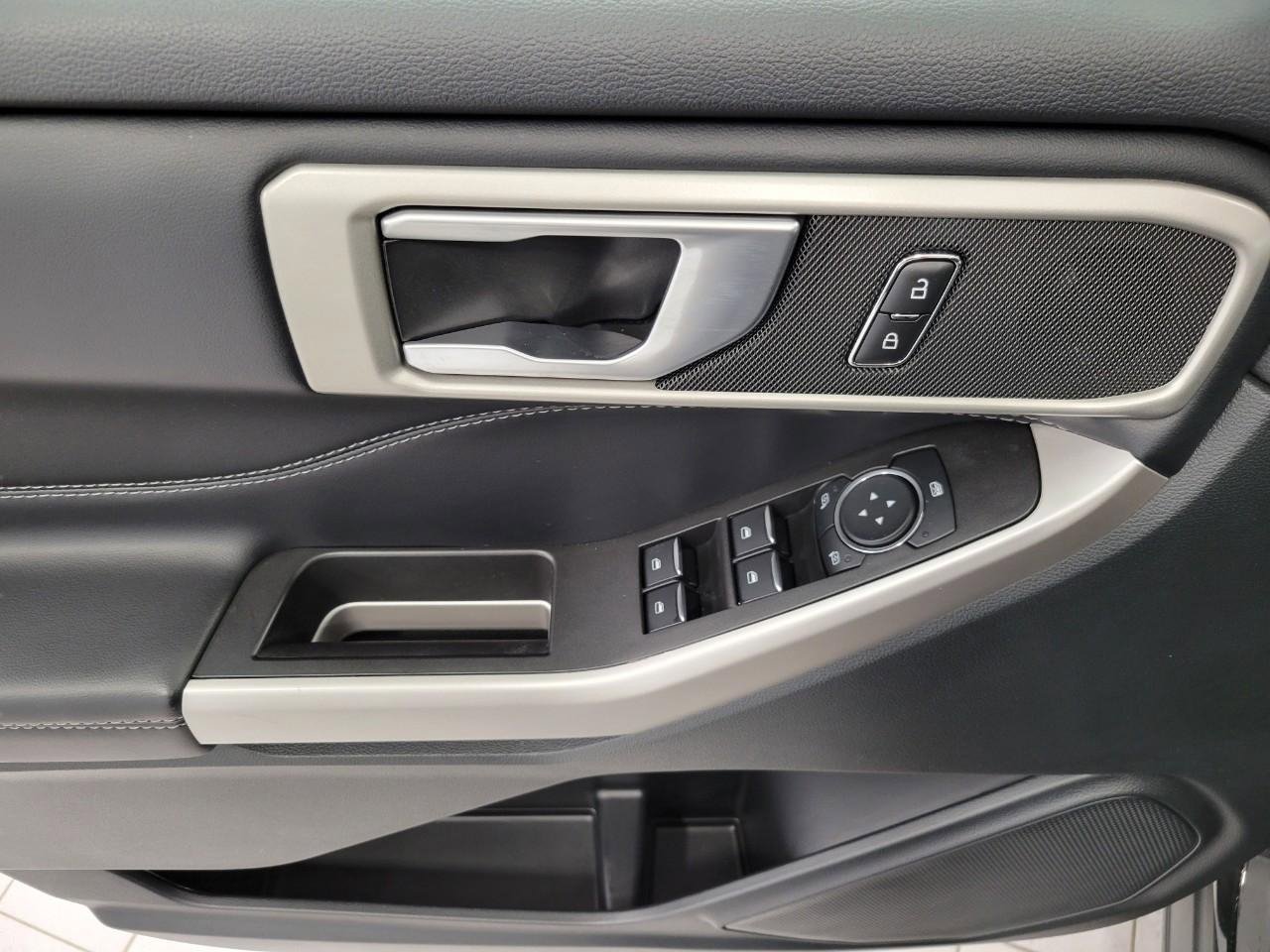 Used 2023 Ford Explorer XLT w/ Equipment Group 202A image 25