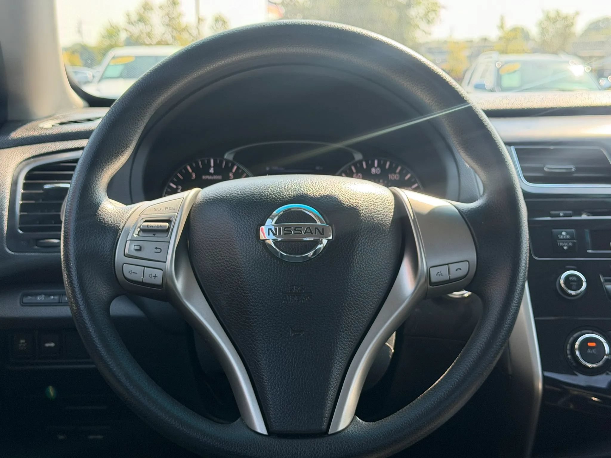 Used 2014 Nissan Altima 2.5 FWD image 16