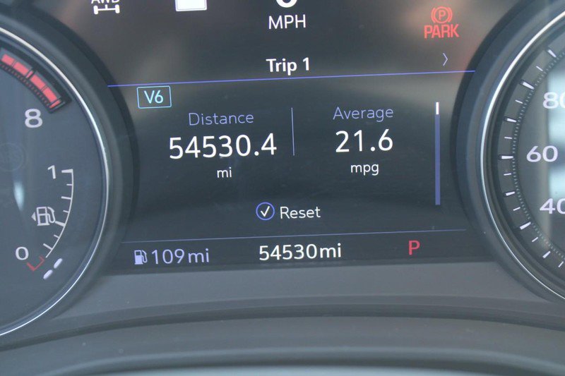 Used 2023 Cadillac XT6 Premium Luxury w/ Technology Package image 17