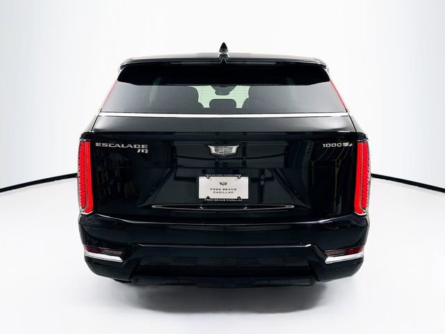 New 2025 Cadillac Escalade IQ Luxury 1 w/ Smart Trailering package image 5