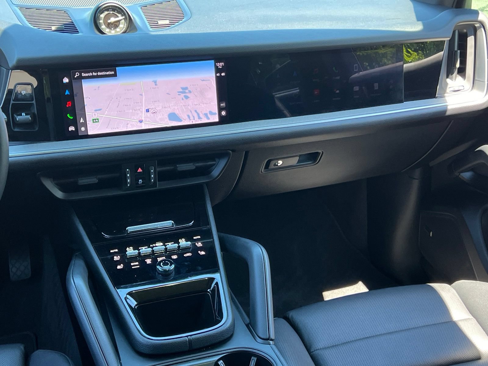 Certified 2025 Porsche Cayenne E-Hybrid AWD/4WD image 27