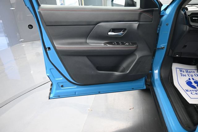Used 2025 Nissan Kicks SR AWD/4WD image 10