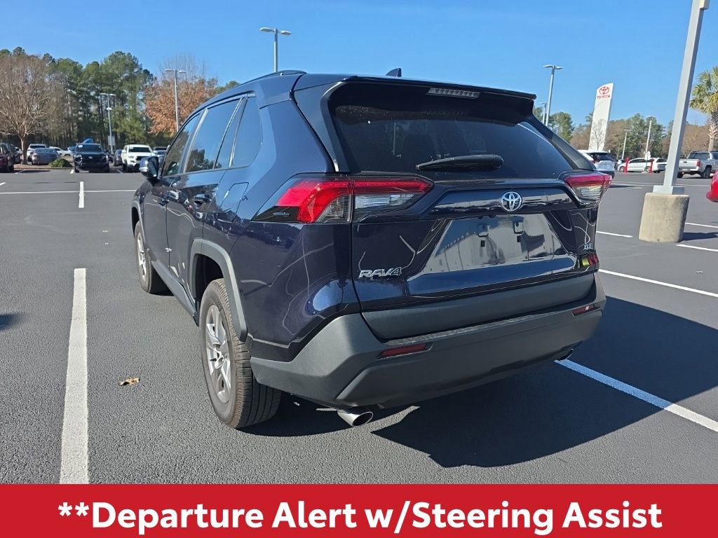 Used 2022 Toyota RAV4 XLE image 6