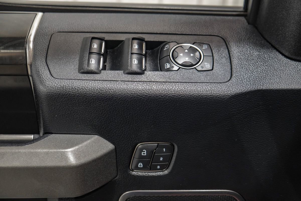 Used 2019 Ford F150 Raptor w/ Equipment Group 802A Luxury image 45