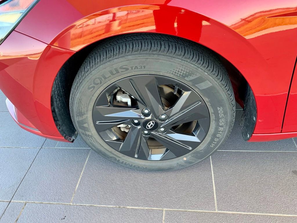 Used 2021 Hyundai Elantra SEL w/ Cargo Package FWD image 10