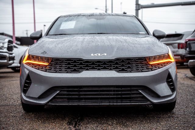Used 2023 Kia K5 LXS image 2