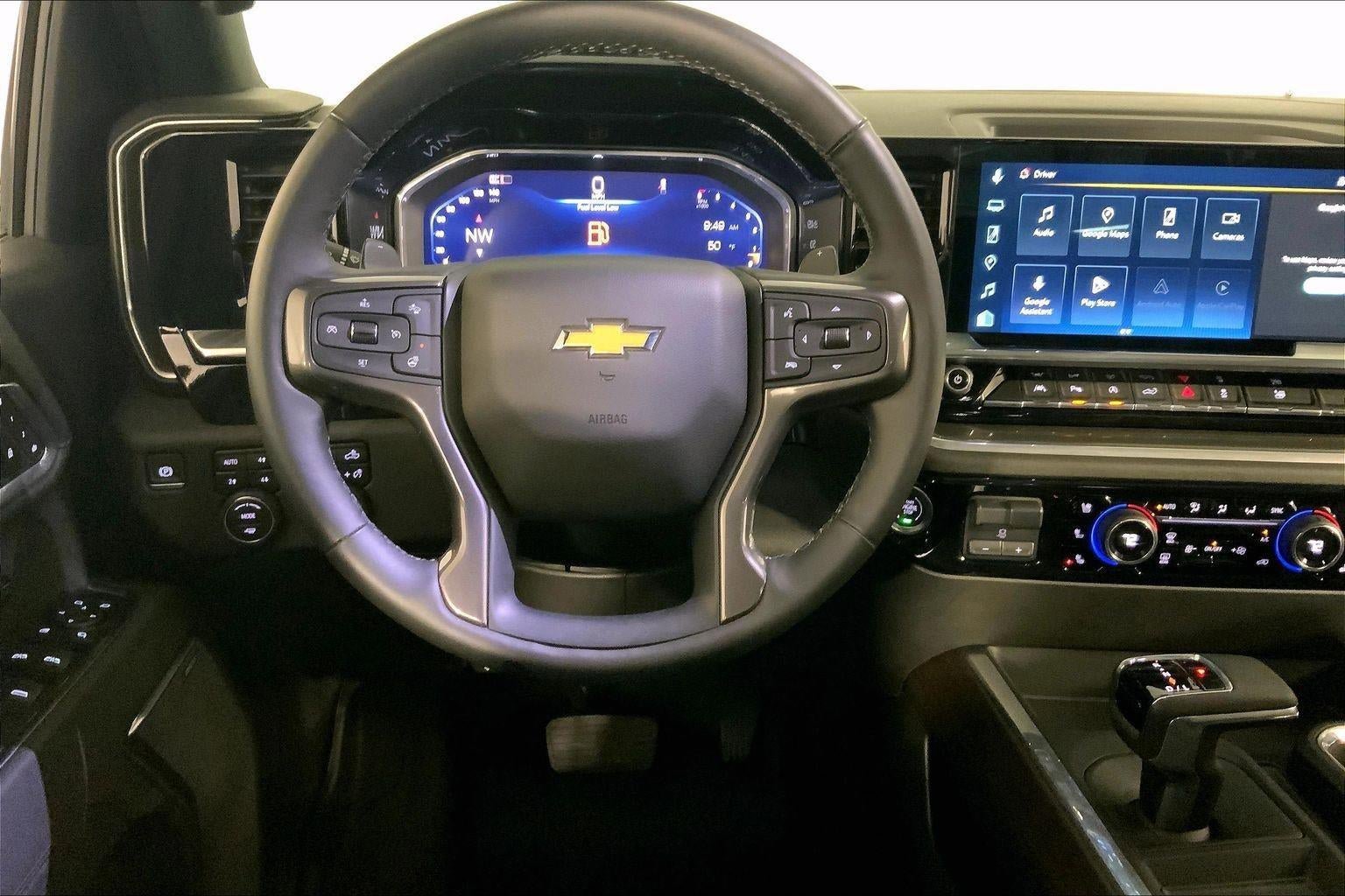 Used 2025 Chevrolet Silverado 1500 High Country w/ High Country Premium Package AWD/4WD image 5