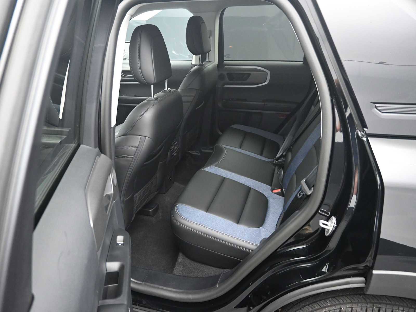 Used 2025 Ford Bronco Sport Outer Banks w/ Outer Banks Tech Package+ image 15